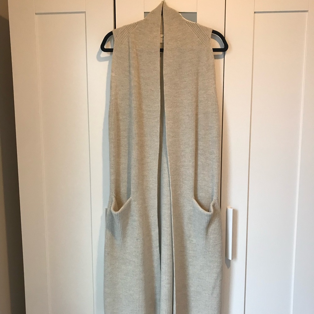 New Aritzia Wilfred Long Knit Sweater Vest in Heather Light Birch